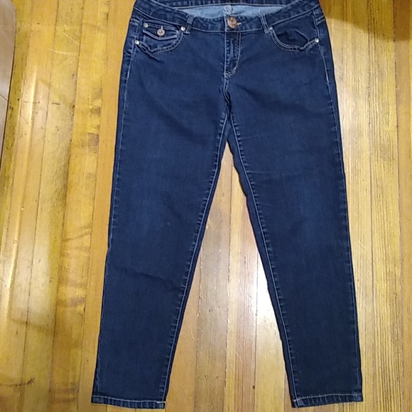 Celebrity Pink Jeans - Picture 2 of 6